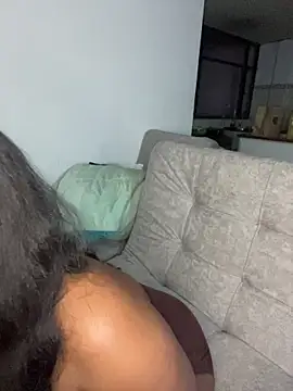 mitschellfox21 online show from December 17, 2025, 1:10 am