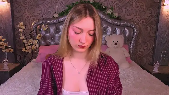 AngelAnabelle online show from March 15, 2026, 8:27 pm