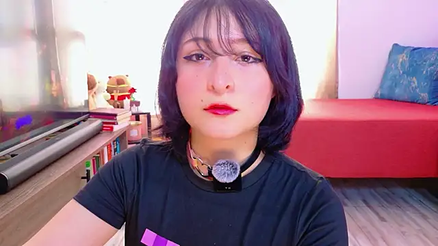 tiramesusuu online show from May 6, 2026, 8:46 pm