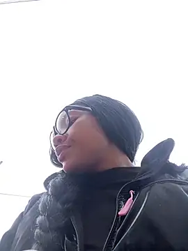 Charlotte ebony  online show from January 14, 2026, 12:20 pm