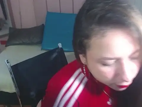 Candela Dubout online show from October 16, 2025, 1:08 pm