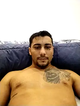 gooddboy01 online show from October 27, 2025, 7:48 pm