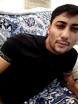 gooddboy01 online show from November 1, 2025, 9:52 pm