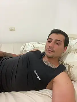 gooddboy01 online show from April 2, 2026, 4:02 pm