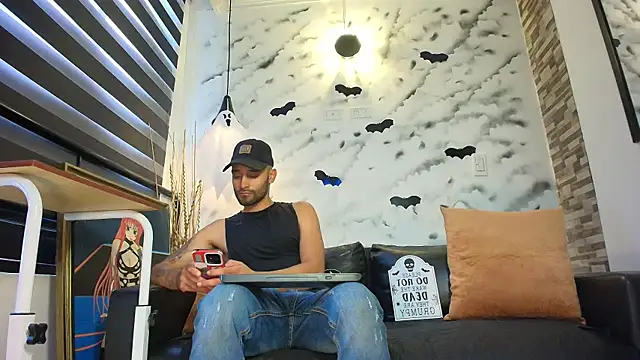 Max Miller S online show from October 22, 2025, 6:40 pm