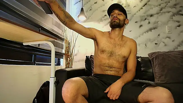 Max Miller S online show from November 20, 2025, 6:52 pm