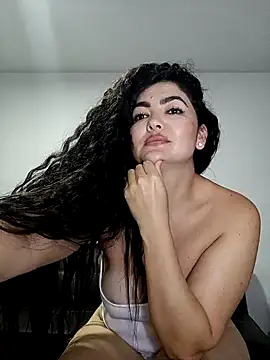 tutisex  online show from October 30, 2025, 4:44 am