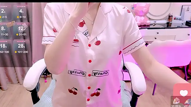  Aria Moonie online show from February 1, 2026, 4:22 am