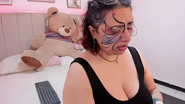 sam von tess online show from October 19, 2025, 4:59 am