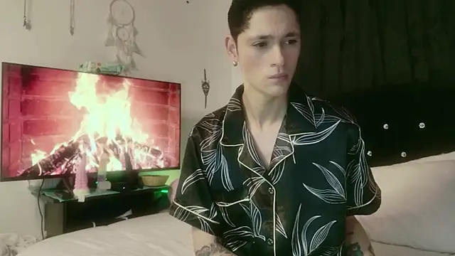 Tyler cat online show from October 24, 2025, 11:31 am