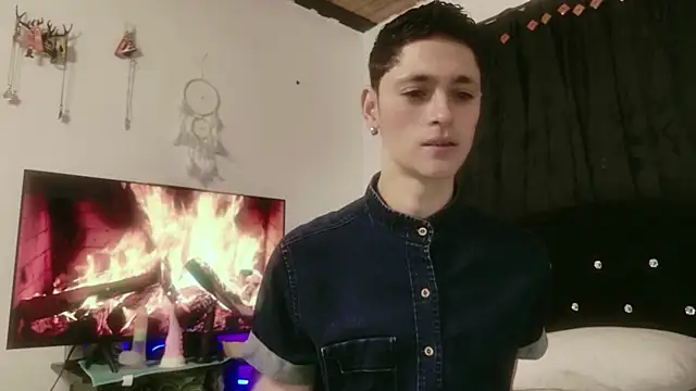 Tyler cat online show from October 13, 2025, 11:56 am