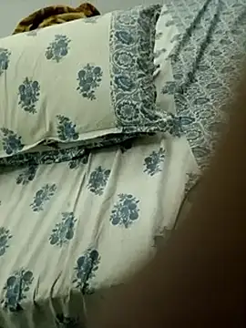 Snapshot of zoya_your chatting on November 8, 2025, 1:42 am zoya your online show from November 8, 2025, 1:42 am