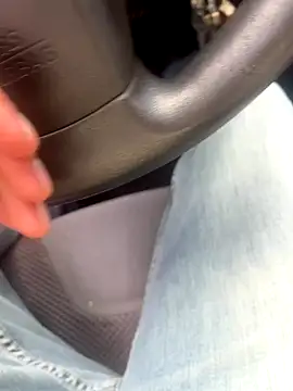 Snapshot of ayrtonmen chatting on October 30, 2025, 4:26 pm ayrtonmen online show from October 30, 2025, 4:26 pm