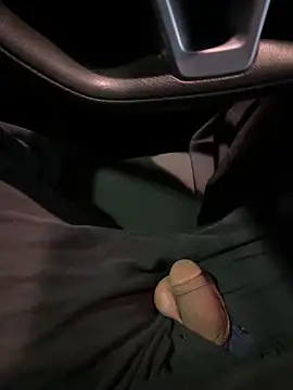 Snapshot of ayrtonmen chatting on February 17, 2026, 6:54 am ayrtonmen online show from February 17, 2026, 6:54 am