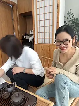 taotaobo online show from November 13, 2025, 3:21 am