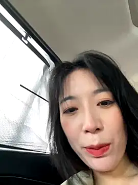 yourkeer online show from October 15, 2025, 9:06 am