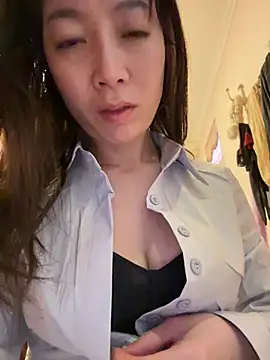 yourkeer online show from March 11, 2026, 1:21 am