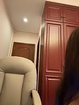 yourkeer online show from March 6, 2026, 6:25 pm