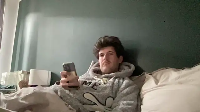 VersaGoo online show from October 19, 2025, 12:08 pm