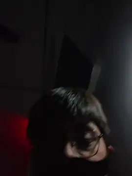 UsurpedThaw online show from November 25, 2025, 6:52 pm