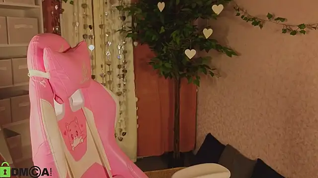 L1na Reeds online show from February 10, 2026, 1:15 am