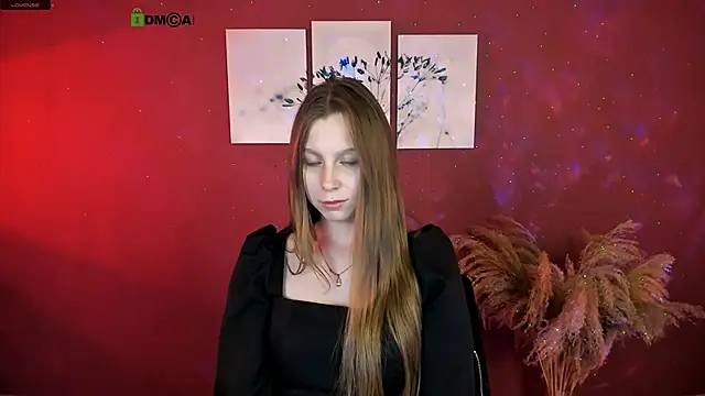 esme moore  online show from October 11, 2025, 8:48 am