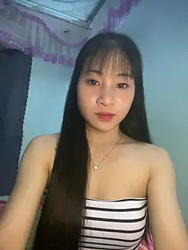banlinh004 online show from July 21, 2026, 2:40 pm