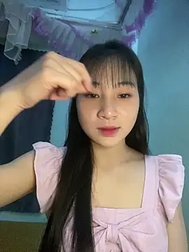 Snapshot of banlinh004 chatting on June 10, 2026, 2:51 pm banlinh004 online show from June 10, 2026, 2:51 pm