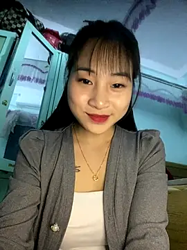 banlinh004 online show from December 18, 2025, 2:21 pm