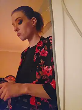 Snapshot of lonely_Cosplay_chick chatting on October 25, 2025, 1:12 pm lonely Cosplay chick online show from October 25, 2025, 1:12 pm