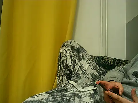 nofaceking20 online show from October 8, 2025, 5:02 pm