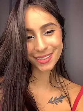 Alana Martinez  online show from April 16, 2026, 5:19 am