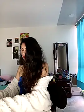 caramel doll   online show from October 18, 2025, 1:24 pm