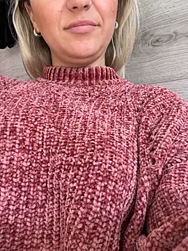 Daiana Andra online show from October 24, 2025, 9:41 am