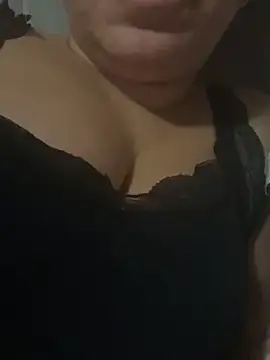 Daiana Andra online show from December 1, 2025, 2:18 pm