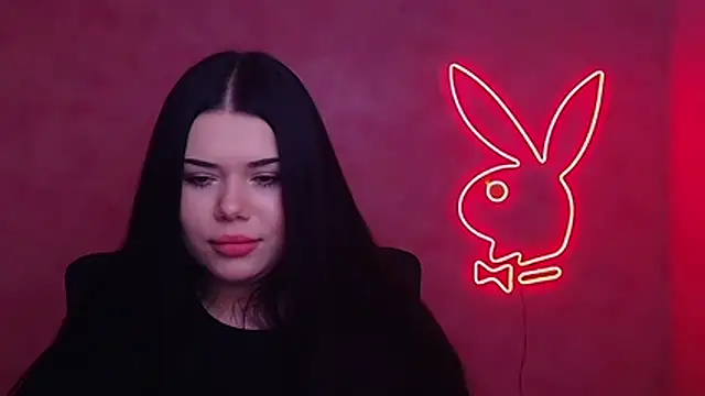 Mona Esty online show from December 22, 2025, 6:52 pm