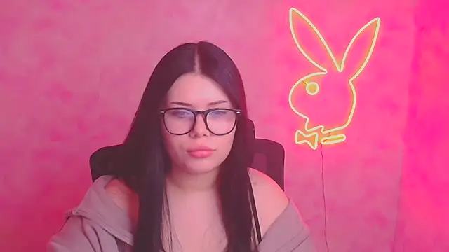 Mona Esty online show from November 12, 2025, 12:42 pm