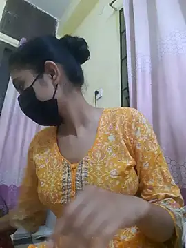 teen girl 07 online show from November 2, 2025, 4:34 pm