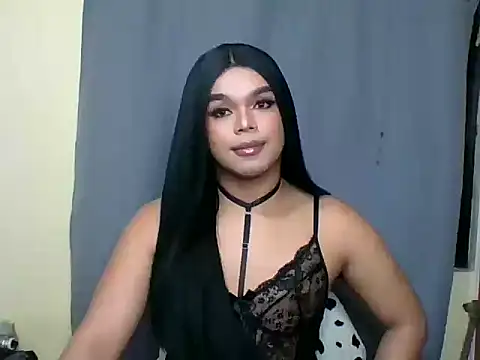 TarahFox online show from November 10, 2025, 5:51 pm