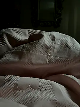 Snapshot of MimiMaee chatting on October 5, 2025, 6:26 am MimiMaee online show from October 5, 2025, 6:26 am