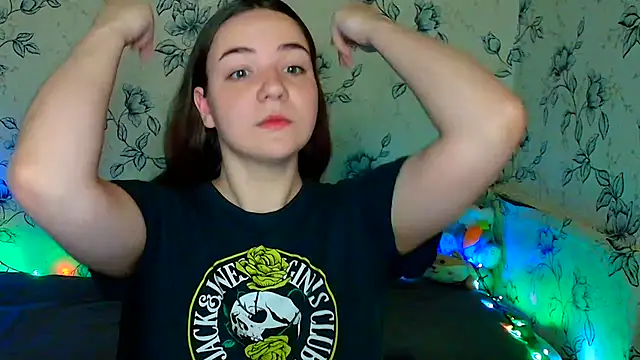 OliviaMontgommery online show from May 20, 2026, 9:39 am