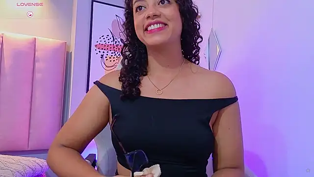 CamilaLevy online show from April 11, 2026, 12:20 pm