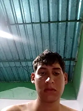 Luisneljc online show from January 19, 2026, 1:09 am