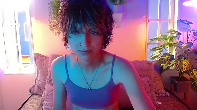 noellee   online show from October 7, 2025, 1:34 pm