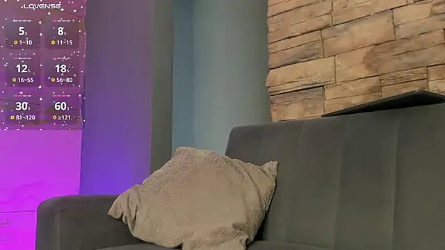 naomi hill1 online show from March 20, 2026, 1:12 pm