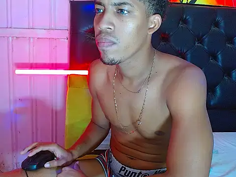 Snapshot of andreswj_bigcock23 chatting on October 11, 2025, 6:58 am andreswj bigcock23 online show from October 11, 2025, 6:58 am