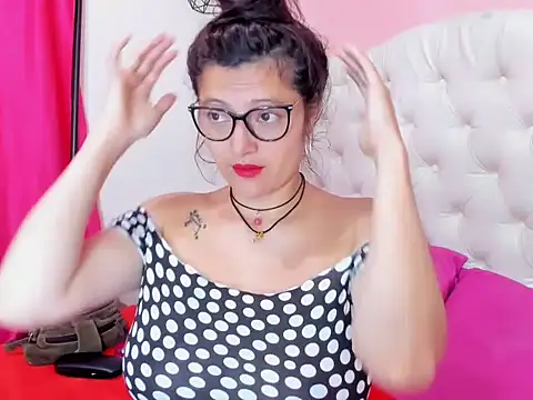Karla lust online show from October 9, 2025, 1:11 pm