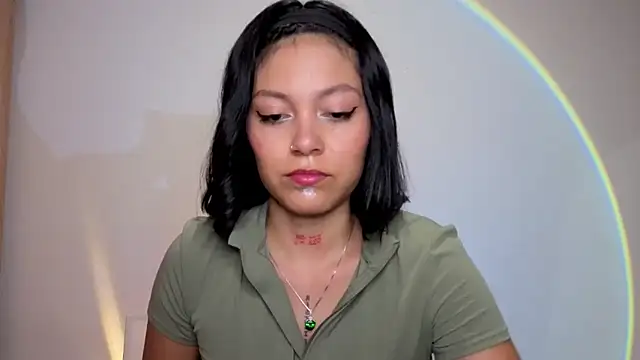 Qadeshoficial online show from December 18, 2025, 9:18 pm