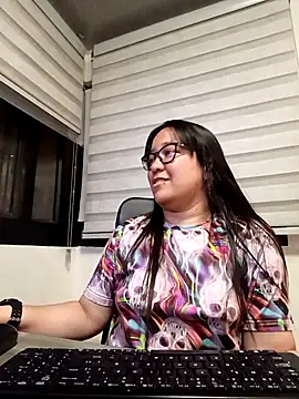 Xander Taylor  online show from October 10, 2025, 4:24 am