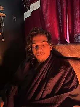 Ujjwallkumar0069 online show from December 4, 2025, 9:41 am